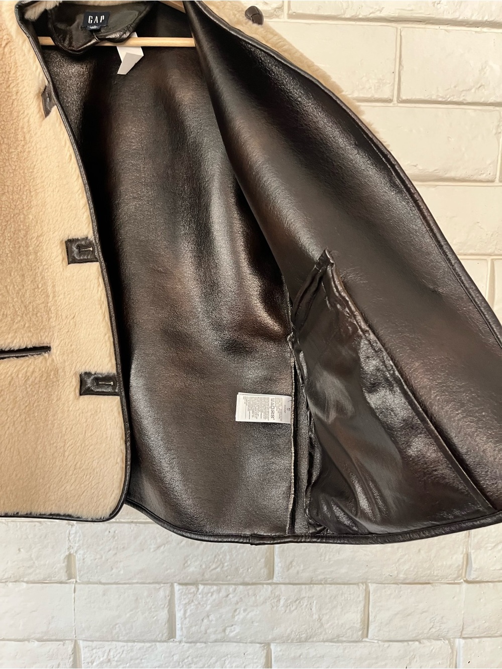 NWT Gap Cream Sherpa & Faux Brown Leather Oversized Jacket Coat Size XS Vegan - Picture 6 of 12